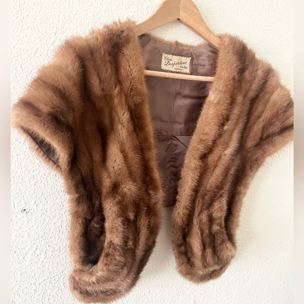 Vintage Chas. Desjardins Montreal Brown Mink Fur Shawl Capelet OS—1980s - Picture 3 of 16